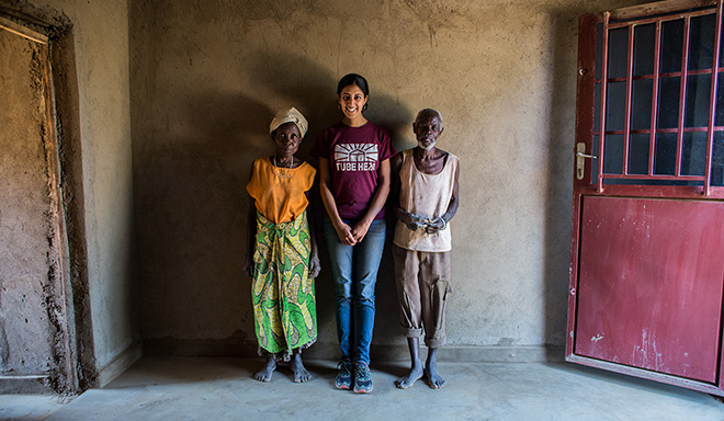 Gayatri Datar, MBA ’14, center, of EarthEnable, one of many social impact ventures supported by the SIF program. | Jacques Nkinzingabo