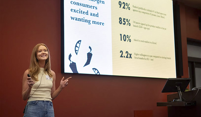 Students presented their innovative ideas to an audience of advisors, alumni, faculty, and fellow students | Saul Bromberger